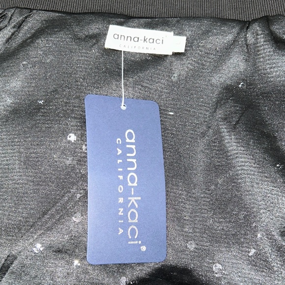 Anna-Kaci Silver and Black Sequined Jacket - Picture 5 of 8